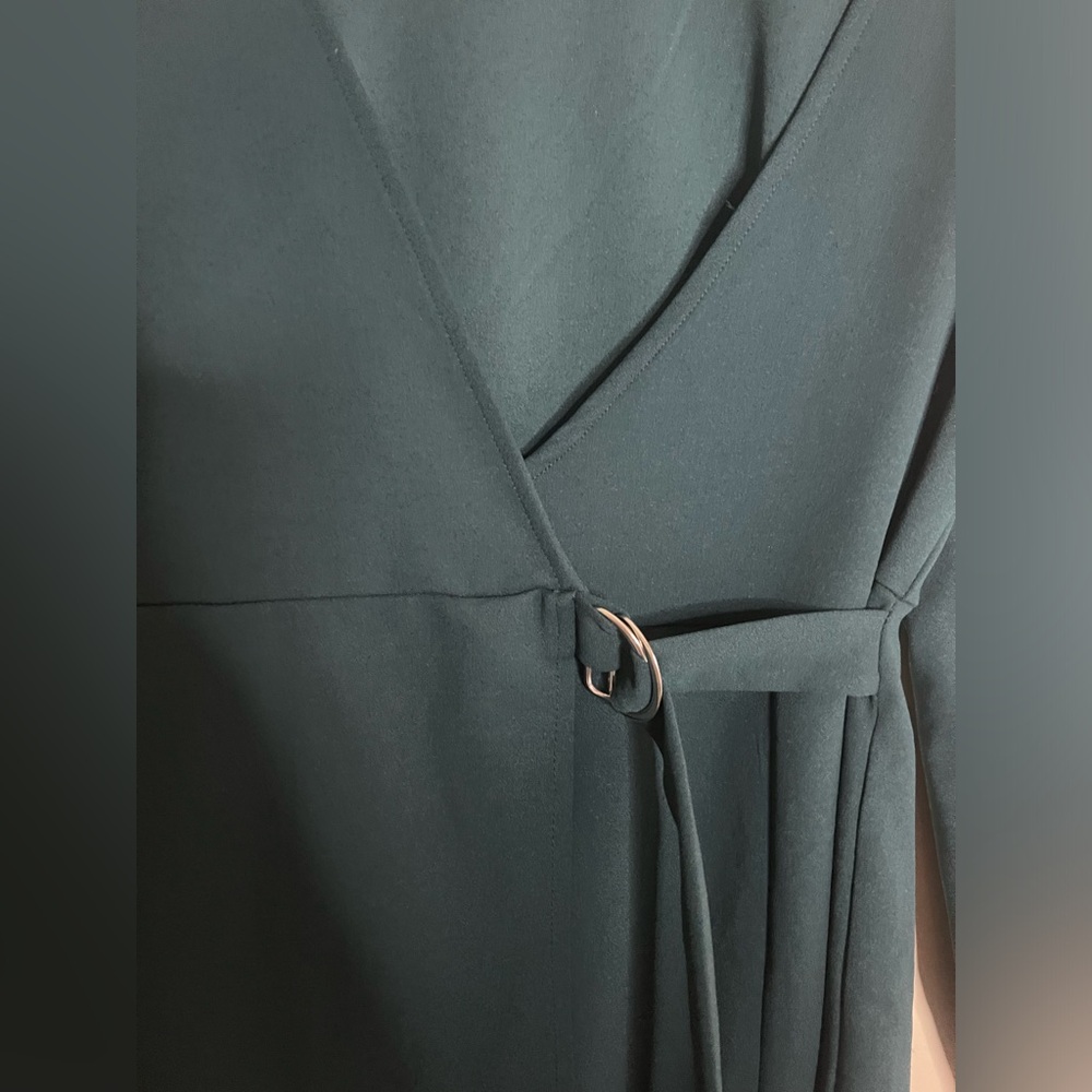 Fashion Nova The Night Has Just Begun Romper Hunter Green Size Medium - Picture 7 of 11